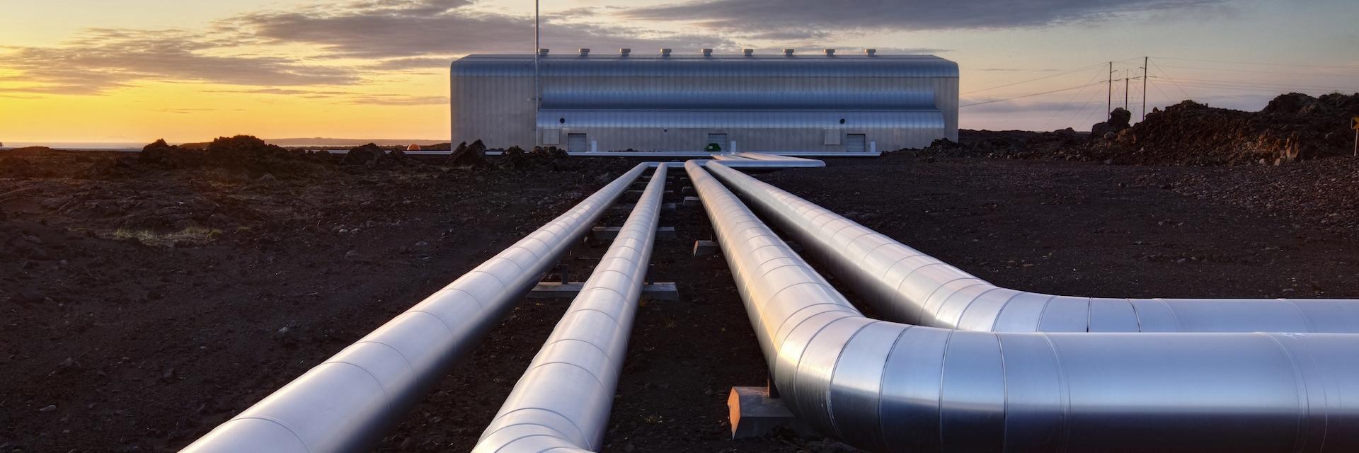 View of pipework and Geothermal power plant, Reykjanesvirkjun, South West Iceland.